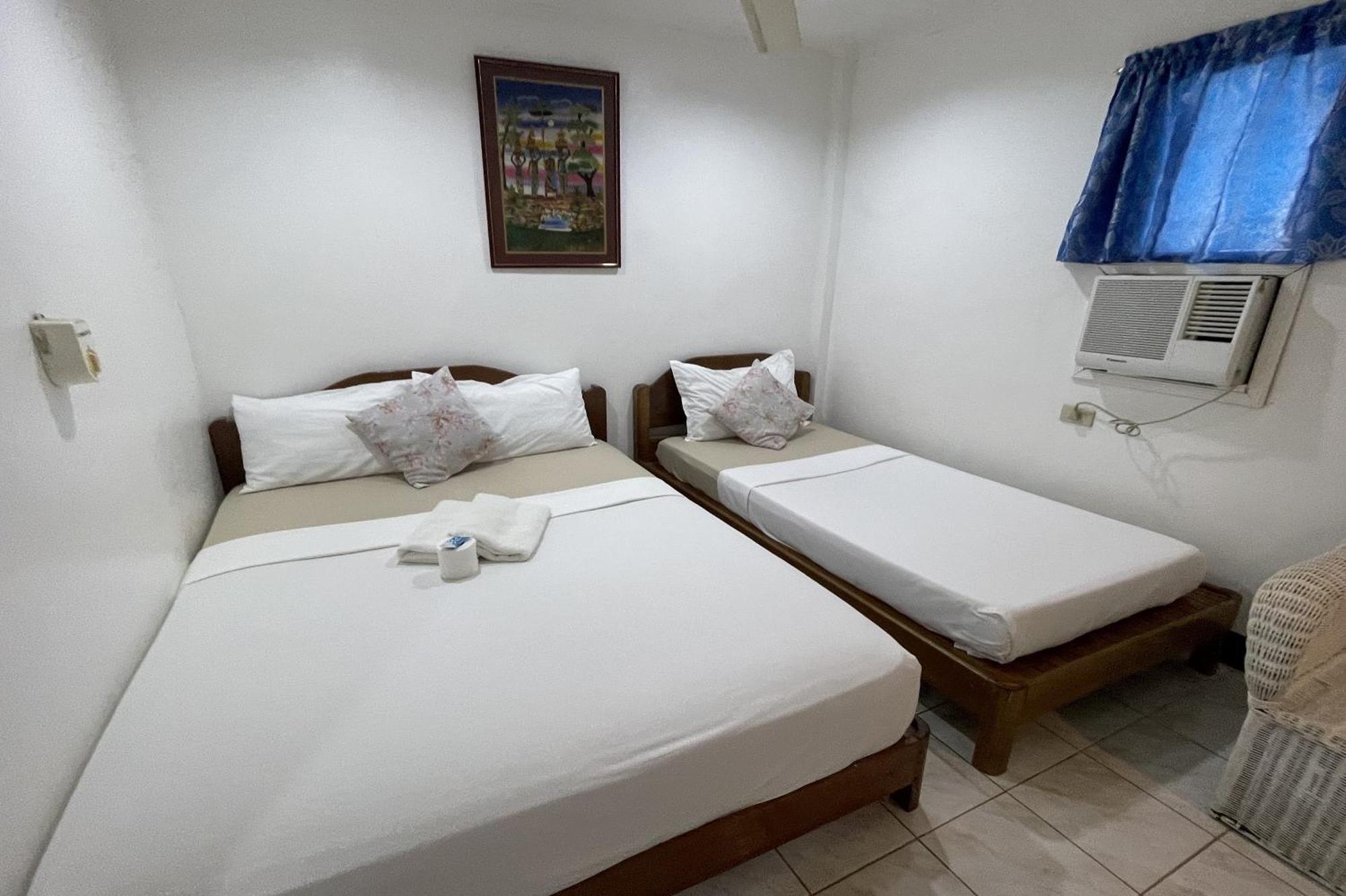 Casa De Praxides Tourist Inn Palawan Puerto Princesa Luaran gambar
