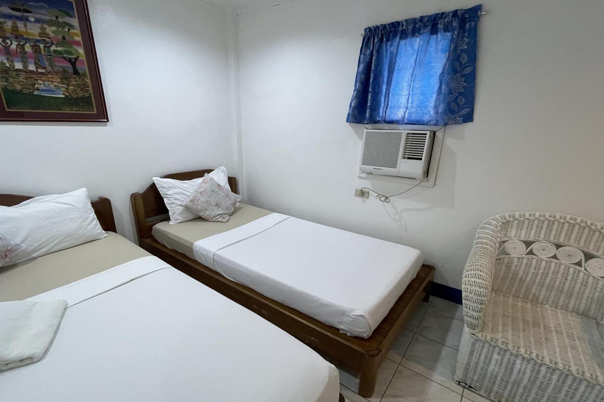 Casa De Praxides Tourist Inn Palawan Puerto Princesa Luaran gambar